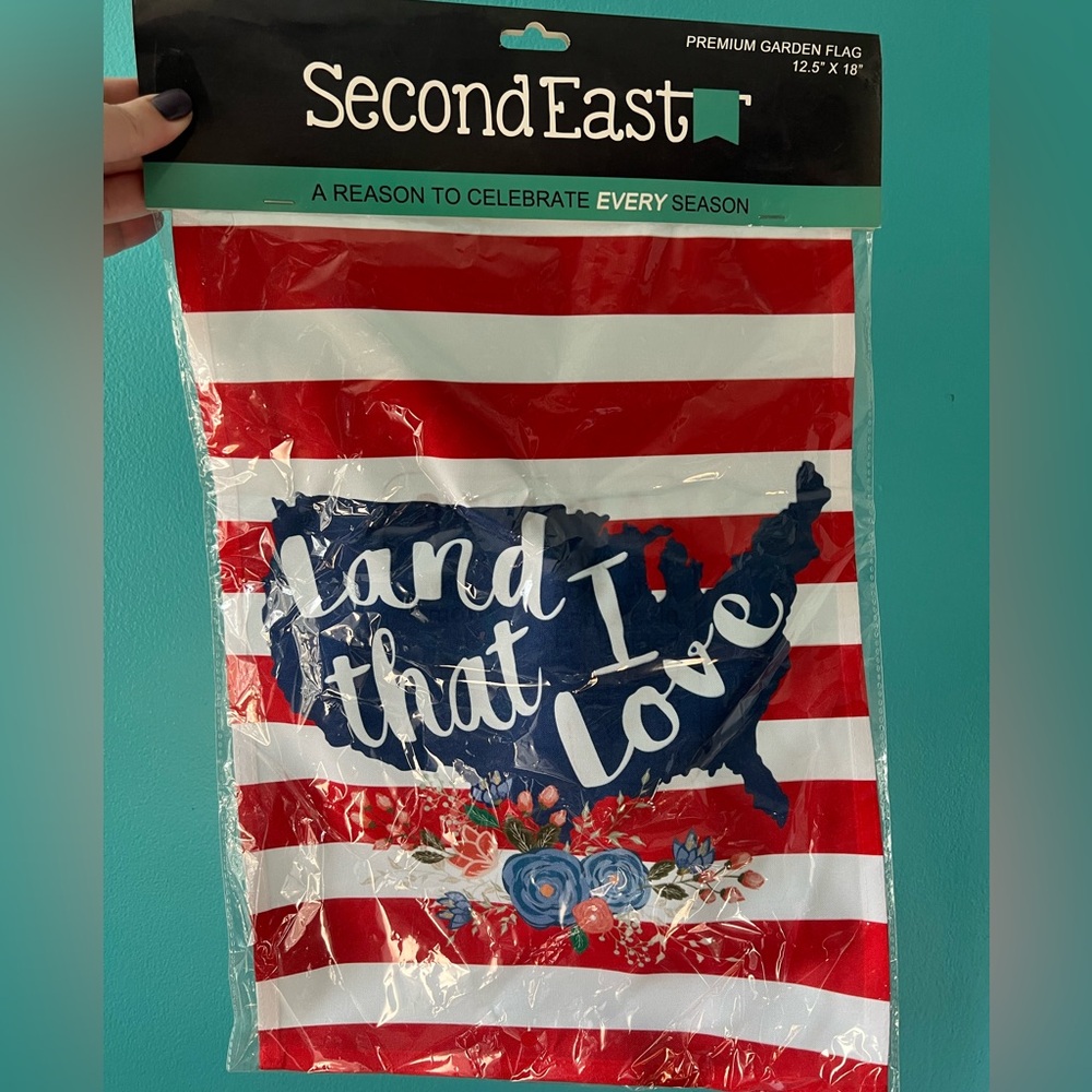 Second East Patriotic Garden Flag